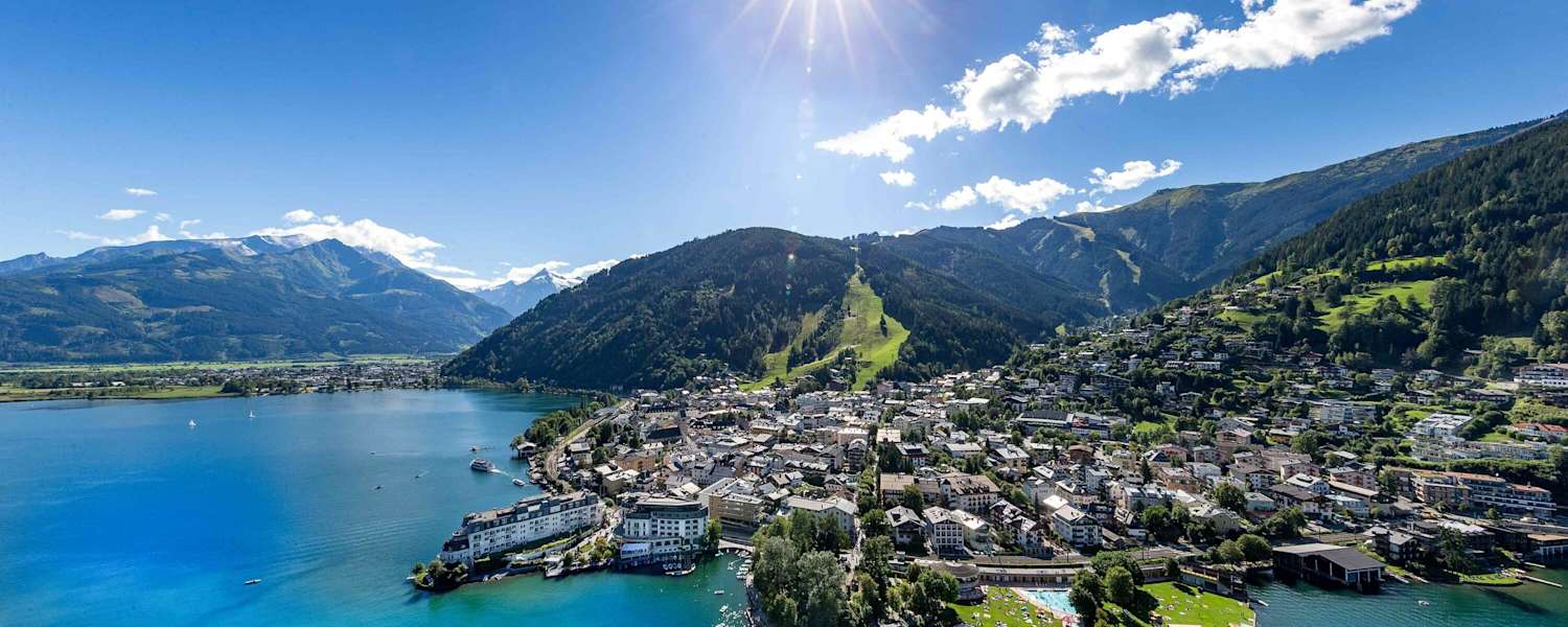 Zell am See am Ufer des Zeller Sees