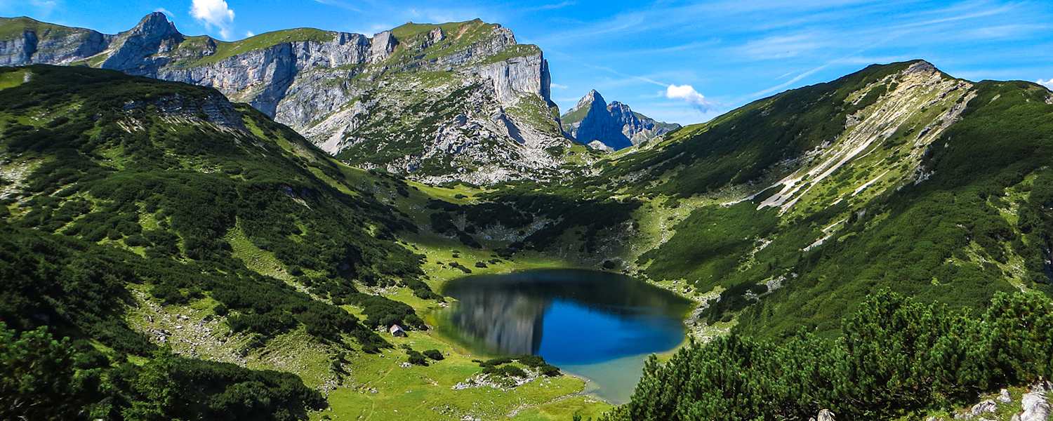 Nach einer anspruchsvollen Wanderung zum Zireiner See im Tiroler Rofangebirge wird man mit dieser Aussicht belohnt.