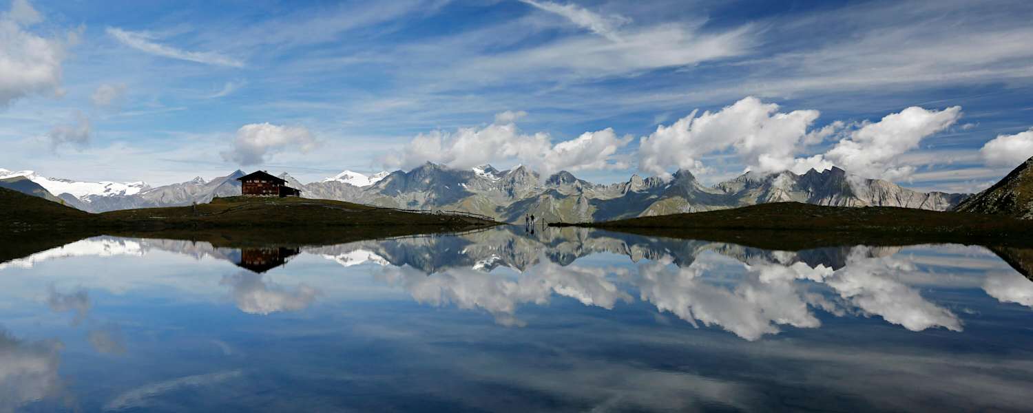 Zuaplsee mit Zupalseehütte in der Lasörlinggruppe