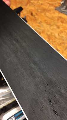 Skiservice: Vorschliff mit Schleifband