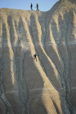 „Snowmads – A Journey Towards Eastern Suns“