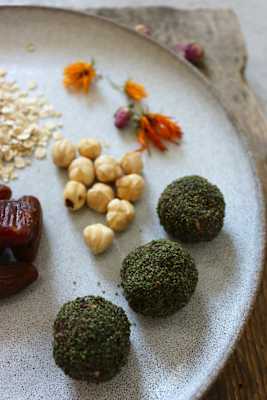 Energyballs mit Grundzutaten