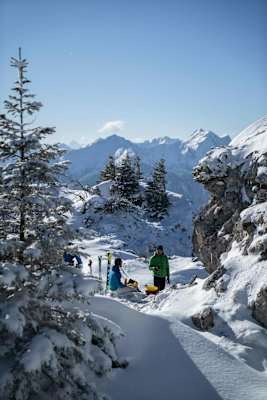 Mit Schneeschuhen durchs Ammergebirge