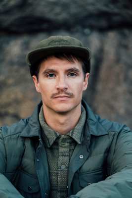 „Tällberg Down Jacket“ (Haglöfs), „Fleecehemd Spillway“ und „Canyon Fleece-Hut“ (beides Burton)