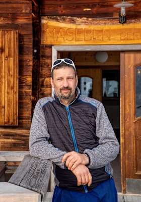 Der Hüttenbetreiber Alessandro Secci.