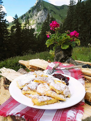 Kaiserschmarrn auf der Gehrenalpe