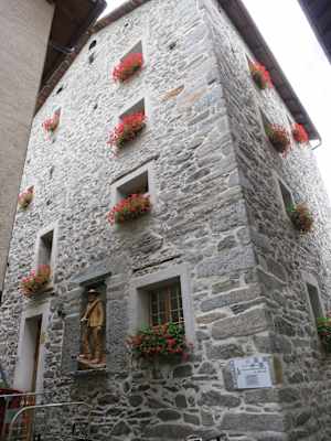Bergführermuseum im historischen Meierturm in St. Niklaus