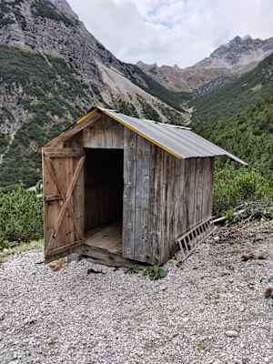 Materialseilbahn Hütte