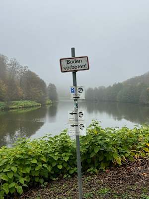 Auf dem Weg nach Lockenhaus passiert man den Burgsee