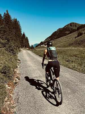 Auf der Schotterstraße