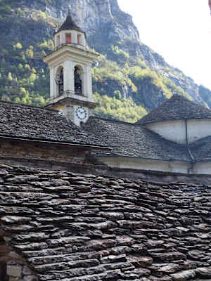 Rustici, so nennt man die typischen Steinhäuser im Verzascatal.