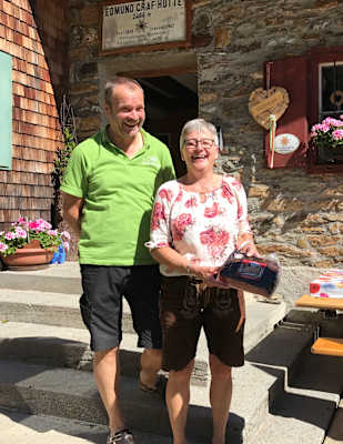 Peter und Andrea Raneburger bewirtschaften die Hütte seit 2011