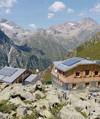 Die Rüsselsheimer Hütte auf 2.323m Höhe.