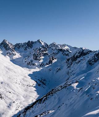 Ganz links sieht man die Murmentkarspitze