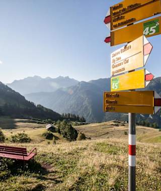 Immer der Beschilderung der Route 45 folgen.