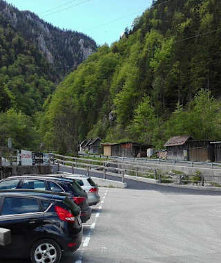 Start beim Parkplatz der Feuerkogelbahn