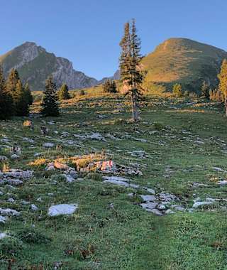 Im Aufstieg zum Selun, links der Frumsel