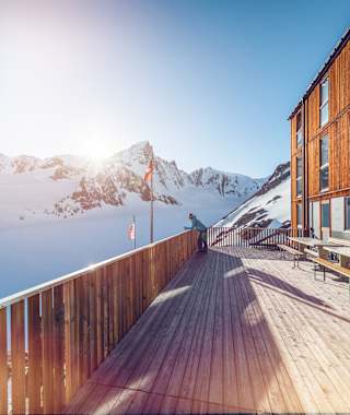 Grandios - Ausblick von der Terrasse der Finsteraarhornhütte.