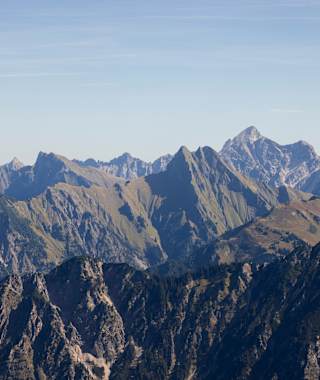 Blick auf Höfats und Hochvogel
