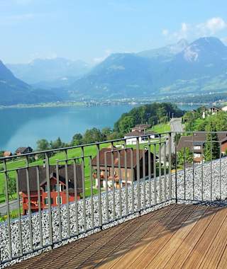 Brilliante Aussicht auf den Sarnersee