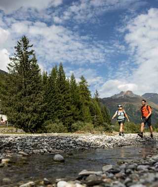 Die letzte Etappe der Bergzeit Alpenüberquerung führt durch St. Jakob im idyllischen Pfitschtal.
