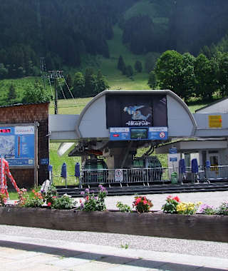An der Talstation des Ikarus in Zaglau.