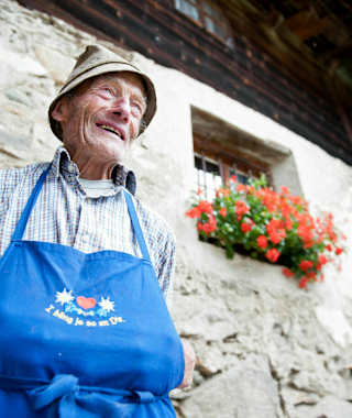 Südtiroler Bergbauer im Pfunderer Tal