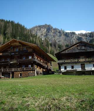 Bauernhöfe in Kalkstein