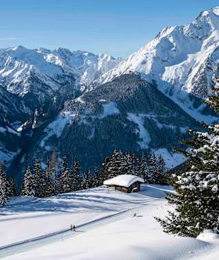 Die stillen Seiten des Zillertales: Eine Winterwanderung durch das Schönachtal.