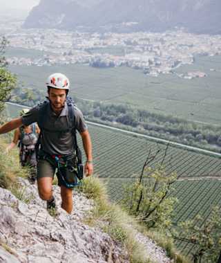 Aufstieg über die Via Ferrata Burrone Giovanelli.