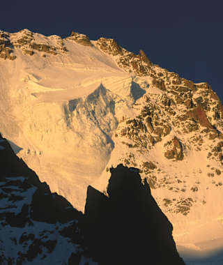 Bei diesem Anblick fällt es schwer zu verzichten. Der Forbes-Grat scheint verkürzt – das Erlebnis wirkt jedoch lange.