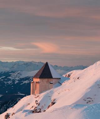Von der Rosstratte auf den Gipfel des Dobratsch