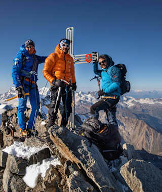 überragt das berühmte Matterhorn noch einmal um 67 Meter.