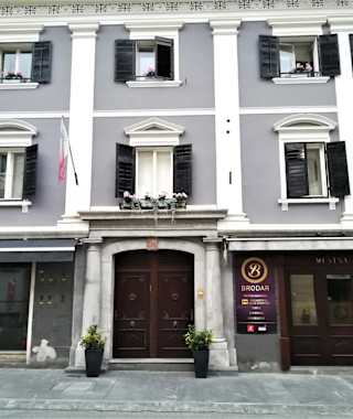 Tržič/Hotel/Pension Rooms Brodar, Trg svobode 24