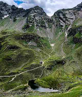 Das Etappenziel am Tag vier ist die Keinprechthütte.