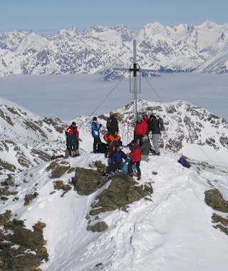 Am Gipfel des Roten Kogels