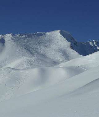 Das Grünhorn mit seinem schönen Gipfelhang