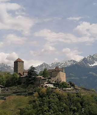 Das Stammschloss der Grafen von Tirol 
