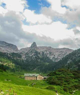 Das Kärlinger Haus am Funtensee.