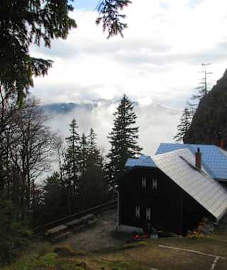 Kienthaler Hütte: Außenansicht Sommer