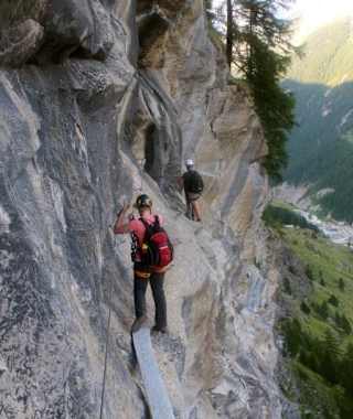 Auf der Route C des Klettersteigs Schweifinen