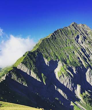 Blick vom Niesen über den ersten Teil des Gratverlaufs