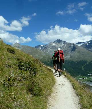 Ein wunderschöner, aussichtsreicher Steig führt zur Tabarettahütte.