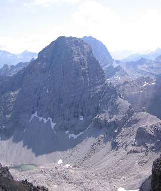 Schroffe Landschaften um den Piz Mitgel