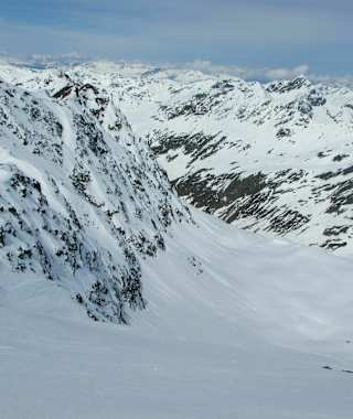 Das Hochplateau vom Gipfelhang aus gesehen