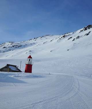 Startpunkt ist der Leuchtturm, der die Rheinquelle markiert