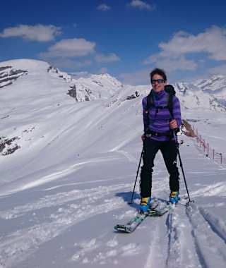 Blick von der Bergstation des Sessellifts Bonistock auf den Rotsandnollen