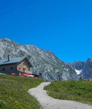 Das Carl-von-Stahl-Haus am Torrener Joch.