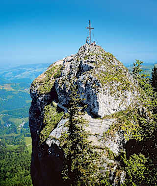 Ein kühner Gratzacken: Der »Steinerne Jäger« am Westrücken des Schiefersteins.