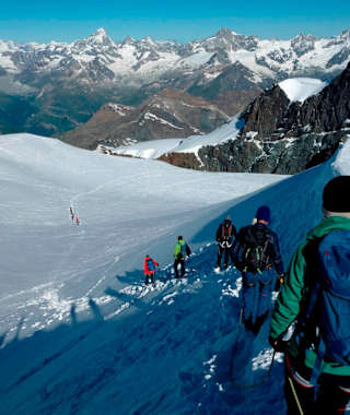 Nach dem gemeinsamen Gipfelerfolg beste Aussicht beim Abstieg